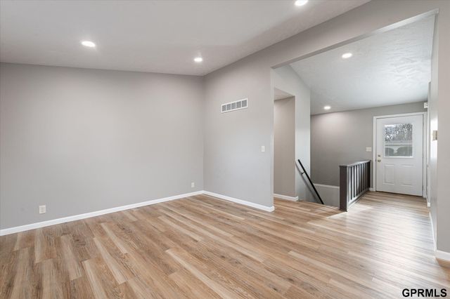 800 Northborough Lane, Lincoln, NE 68505