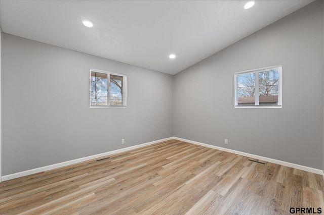 800 Northborough Lane, Lincoln, NE 68505