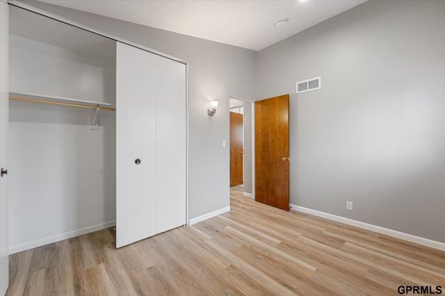 800 Northborough Lane, Lincoln, NE 68505