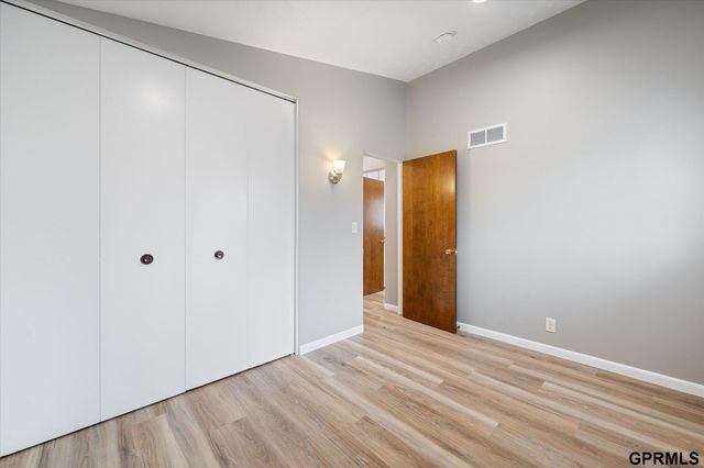 800 Northborough Lane, Lincoln, NE 68505