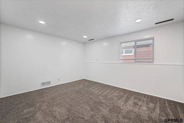 800 Northborough Lane, Lincoln, NE 68505