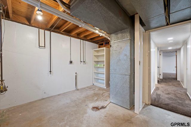 800 Northborough Lane, Lincoln, NE 68505