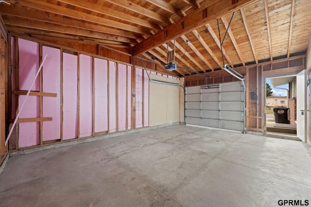 800 Northborough Lane, Lincoln, NE 68505