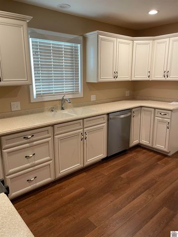 125 duncan, Paducah, KY 42003