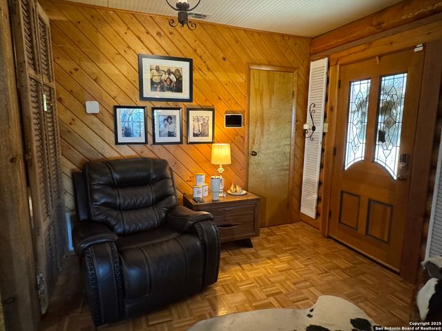 620 Lake Forest, Pipe Creek, TX 78063