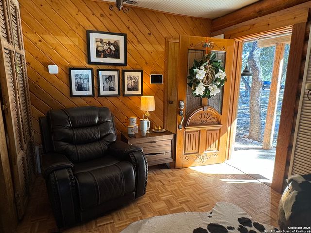 620 Lake Forest, Pipe Creek, TX 78063