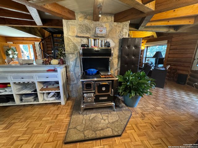 620 Lake Forest, Pipe Creek, TX 78063