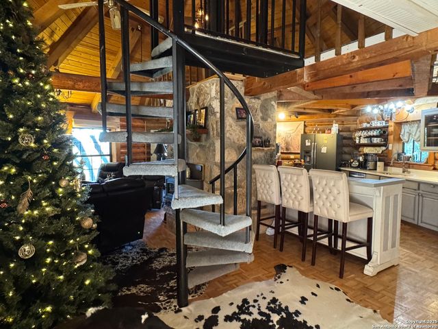 620 Lake Forest, Pipe Creek, TX 78063