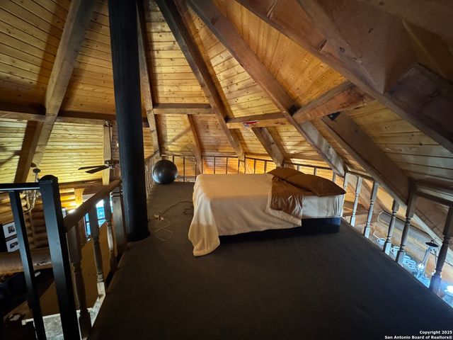 620 Lake Forest, Pipe Creek, TX 78063