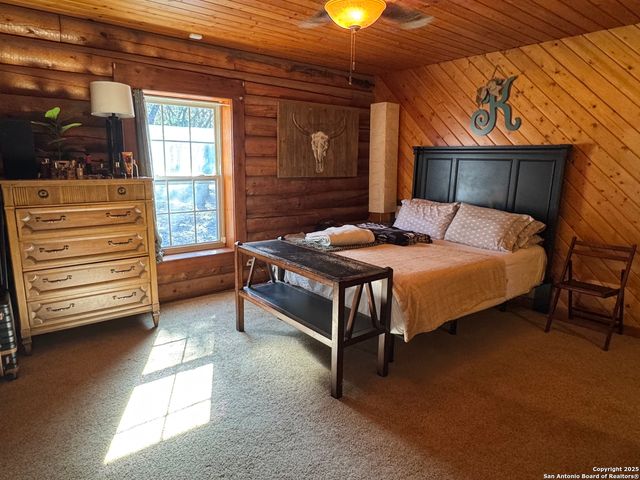 620 Lake Forest, Pipe Creek, TX 78063