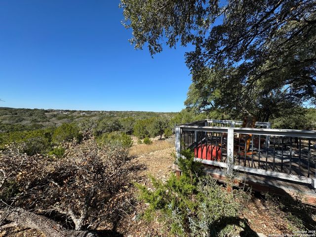 620 Lake Forest, Pipe Creek, TX 78063