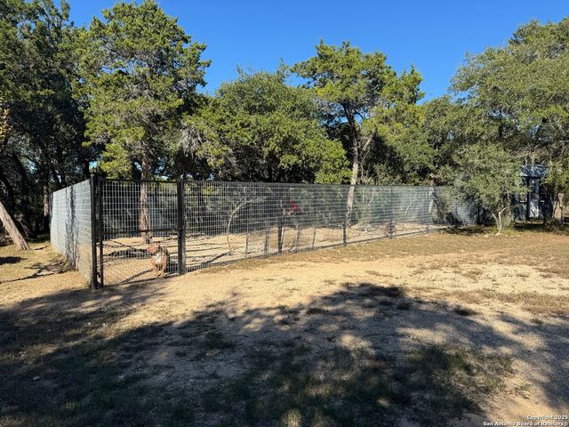 620 Lake Forest, Pipe Creek, TX 78063
