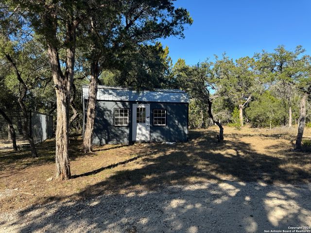 620 Lake Forest, Pipe Creek, TX 78063