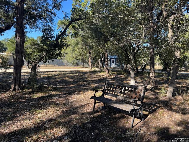 620 Lake Forest, Pipe Creek, TX 78063