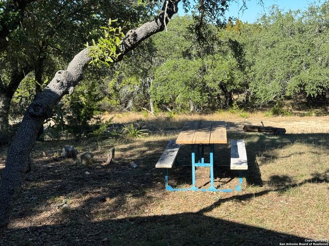 620 Lake Forest, Pipe Creek, TX 78063