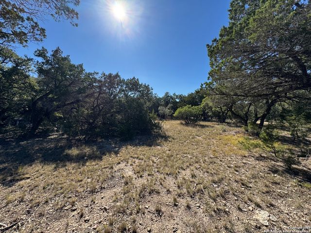 620 Lake Forest, Pipe Creek, TX 78063