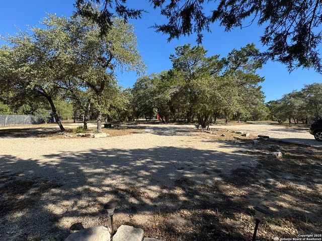 620 Lake Forest, Pipe Creek, TX 78063