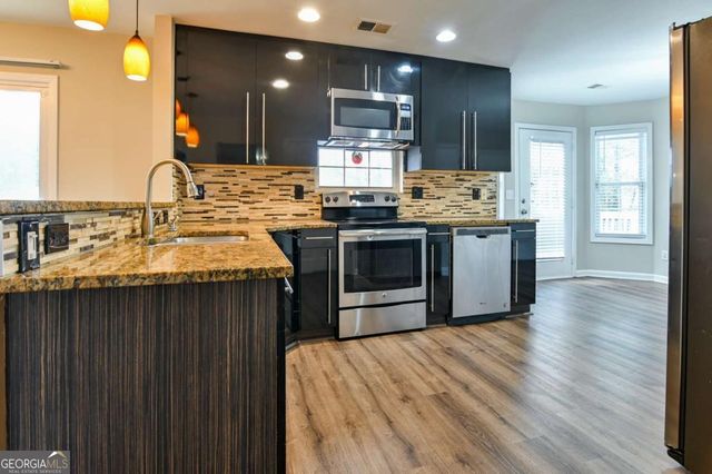 1534 Hayden Mill Way, Lawrenceville, GA 30043