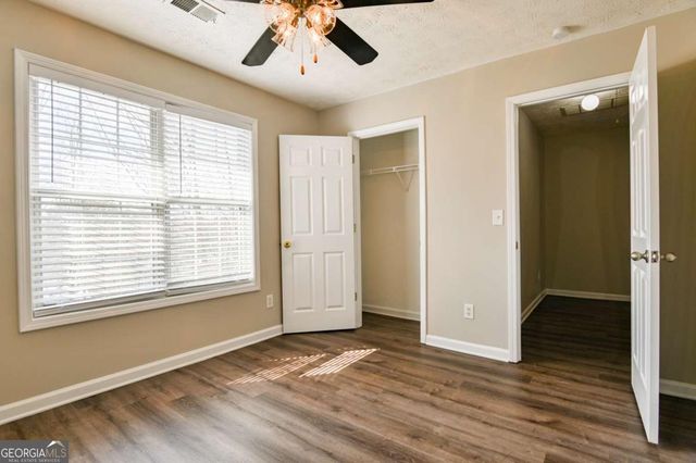 1534 Hayden Mill Way, Lawrenceville, GA 30043