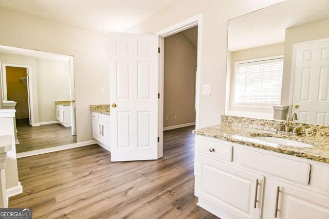 1534 Hayden Mill Way, Lawrenceville, GA 30043