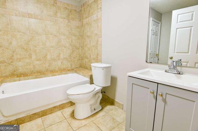 1534 Hayden Mill Way, Lawrenceville, GA 30043