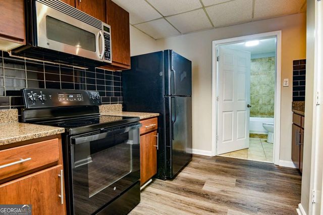 1534 Hayden Mill Way, Lawrenceville, GA 30043