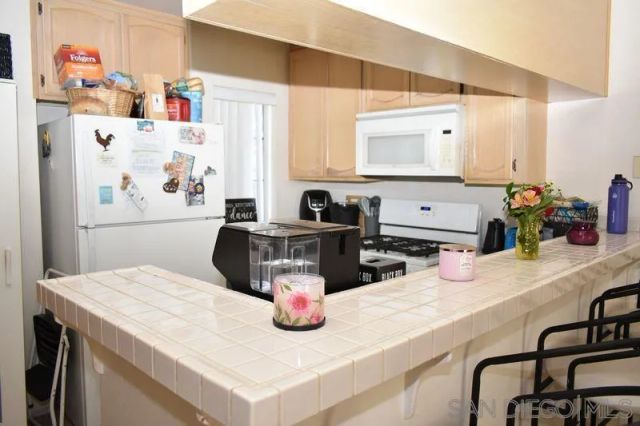 9290 Towne Centre Dr 87, San Diego, CA 92121