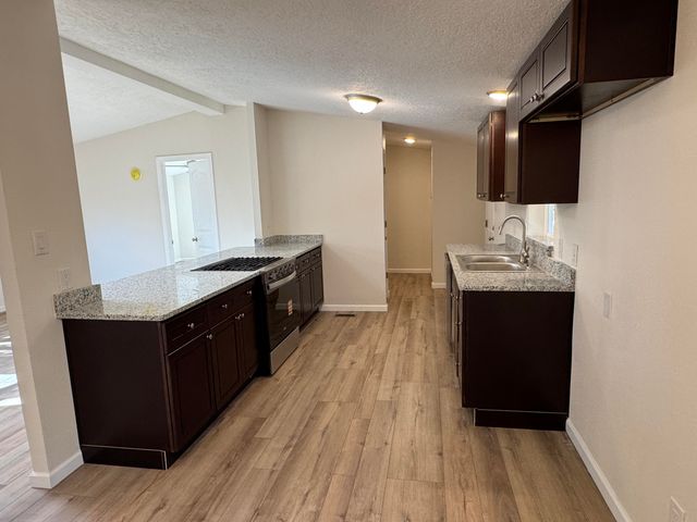 13 E Willard Road, Edgewood, NM 87015