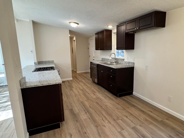 13 E Willard Road, Edgewood, NM 87015