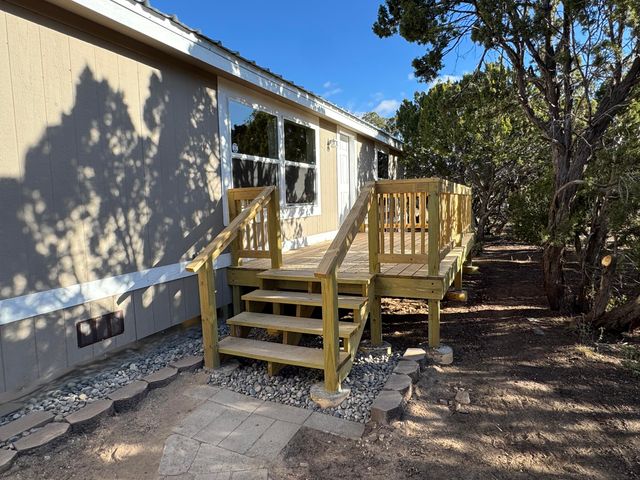 13 E Willard Road, Edgewood, NM 87015