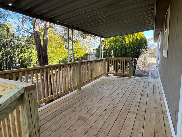 13 E Willard Road, Edgewood, NM 87015