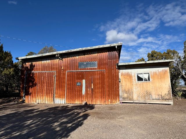 13 E Willard Road, Edgewood, NM 87015