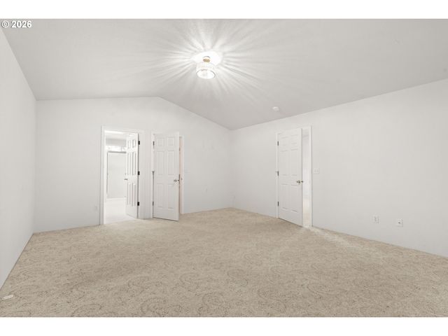 1785 BROOKHURST Way, Grants Pass, OR 97527
