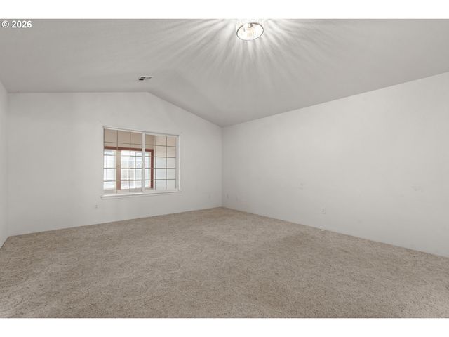 1785 BROOKHURST Way, Grants Pass, OR 97527