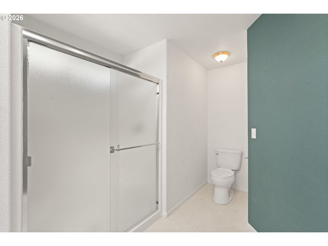 1785 BROOKHURST Way, Grants Pass, OR 97527