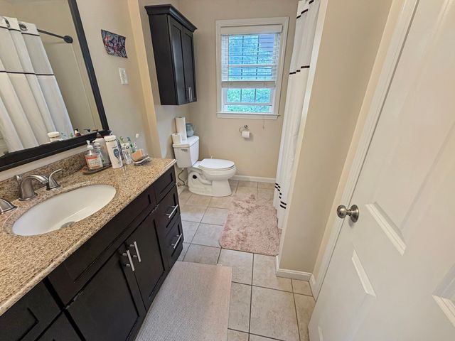 239 Union St 2, Franklin, MA 02038