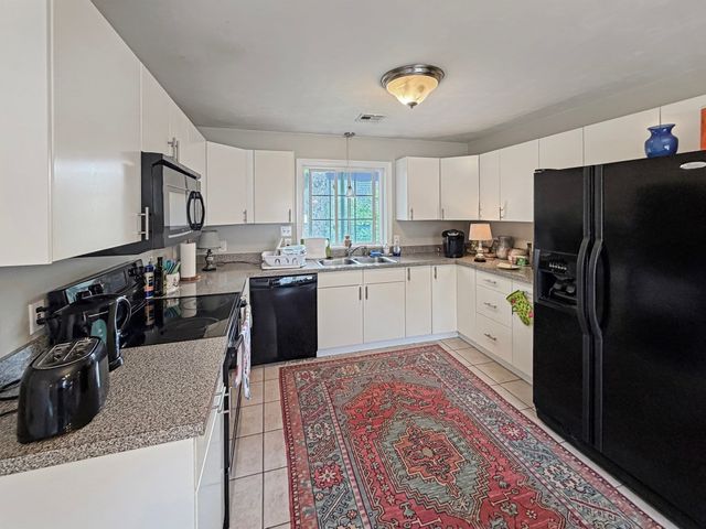 239 Union St 2, Franklin, MA 02038