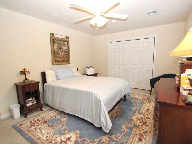 239 Union St 2, Franklin, MA 02038