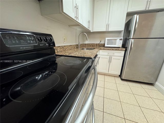 10717 Cleary Blvd 107, Plantation, FL 33324