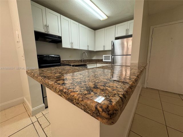 10717 Cleary Blvd 107, Plantation, FL 33324