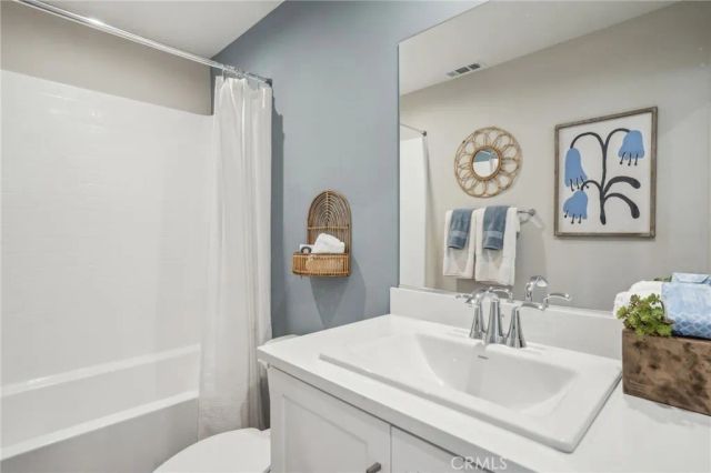 6362 Moonfire Lane, Fontana, CA 92336