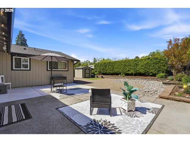 5095 Se ROETHE Rd, Milwaukie, OR 97267