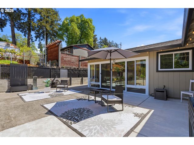 5095 Se ROETHE Rd, Milwaukie, OR 97267