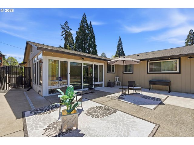 5095 Se ROETHE Rd, Milwaukie, OR 97267
