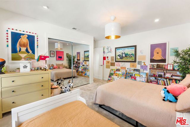 2316 Laurelmont Place, Los Angeles, CA 90046