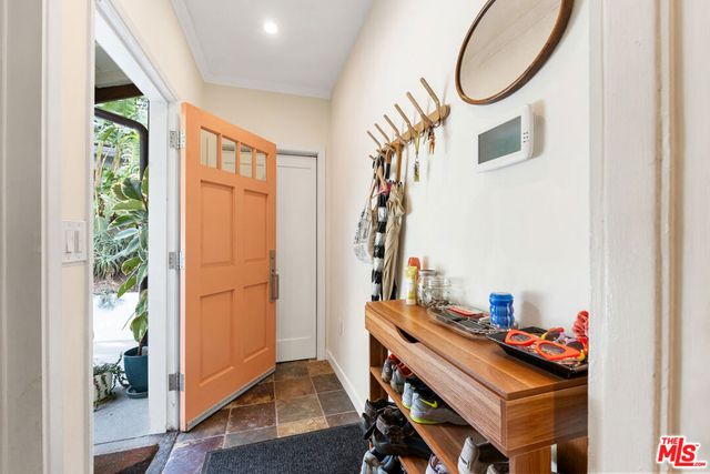 2316 Laurelmont Place, Los Angeles, CA 90046