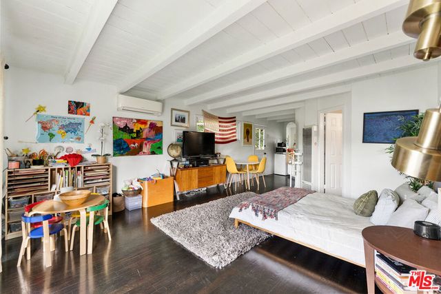 2316 Laurelmont Place, Los Angeles, CA 90046