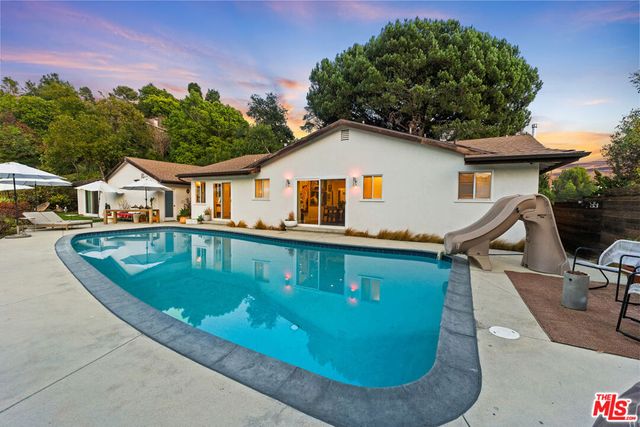 2316 Laurelmont Place, Los Angeles, CA 90046