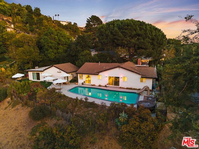 2316 Laurelmont Place, Los Angeles, CA 90046