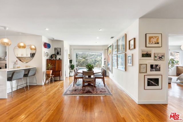 2316 Laurelmont Place, Los Angeles, CA 90046